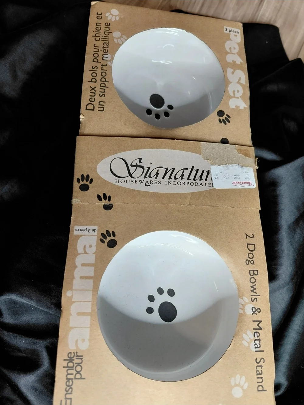 Classy DOG/CAT BOWLS WITH STAND